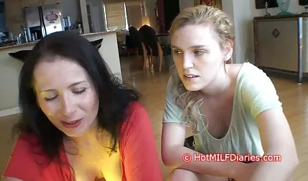 The guy took off as girlfriends lesbians make kuni fucking in the park